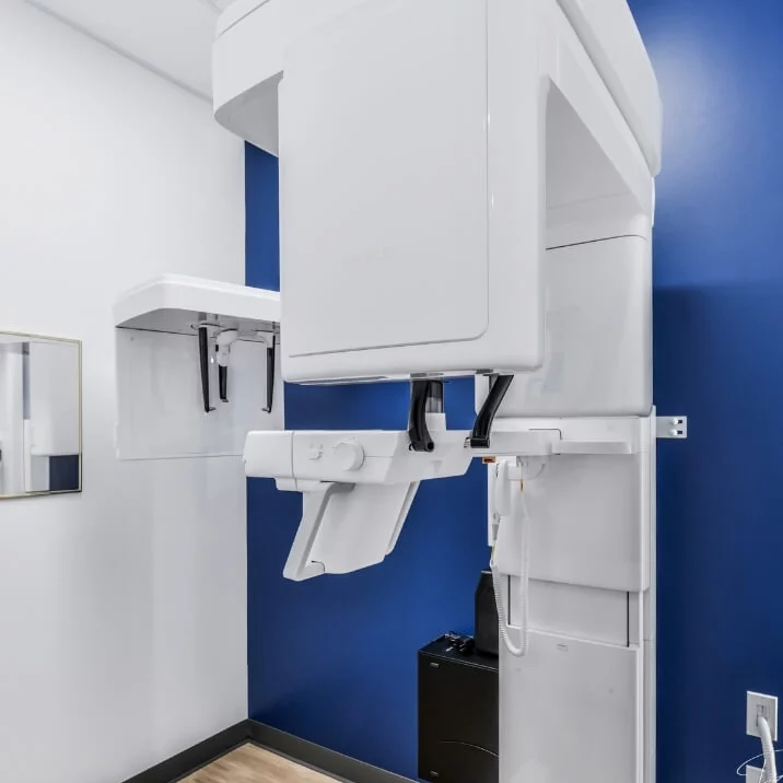 Photo d'un appareil de radiographie dans la clinique Gem Dentaire